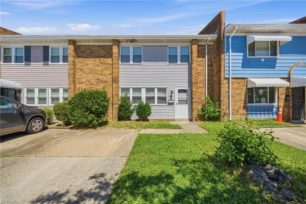 1006 Bowe Pl — photo
