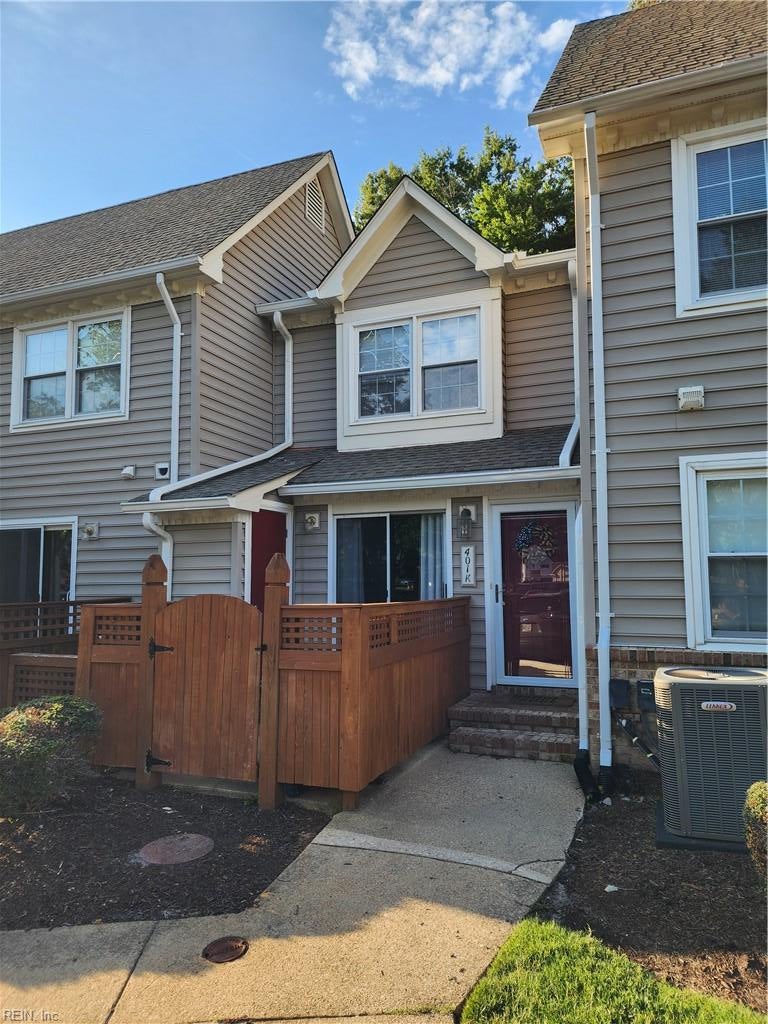 401 Henley Ct K — photo