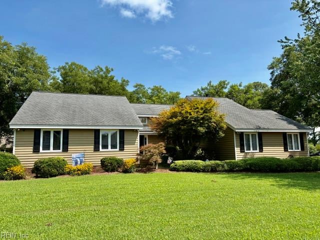 1801 Sawgrass Pointe Dr — photo