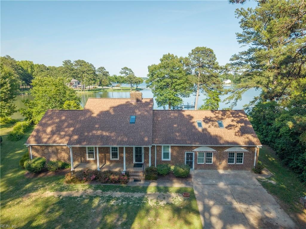 236 Robanna Dr — photo