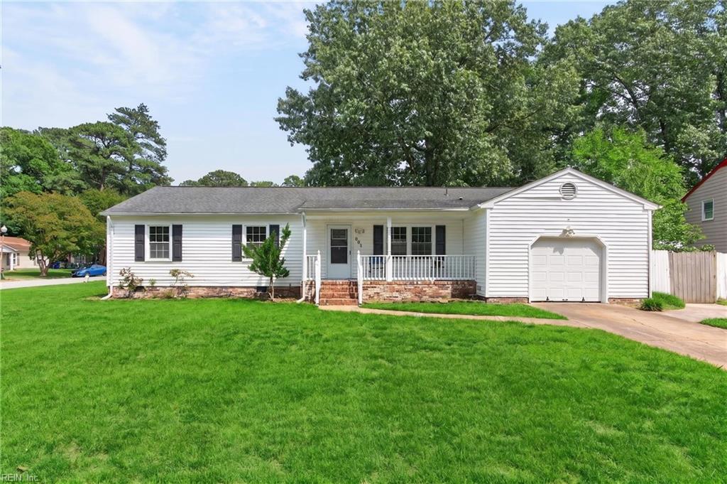 601 Musket Ct — photo