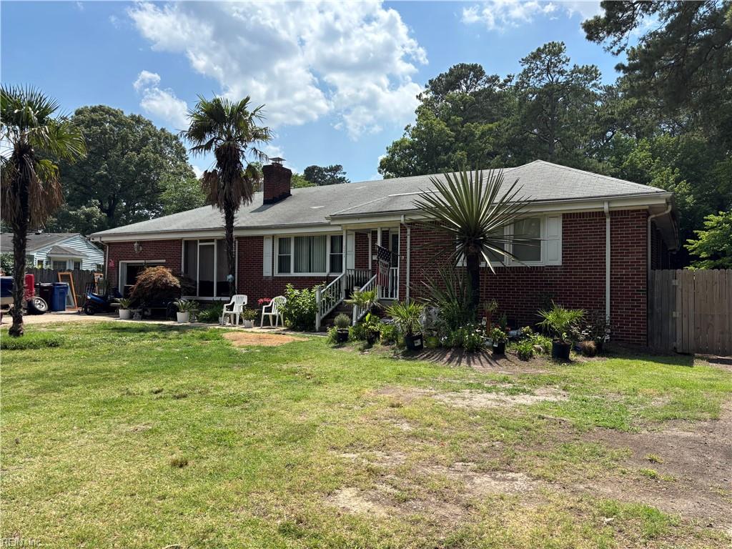 111 Goldcrest Dr — photo