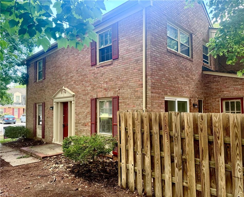 416 Hustings Ln F — photo