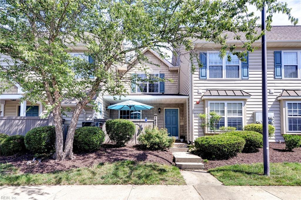 1805 Duntrune Gln — photo