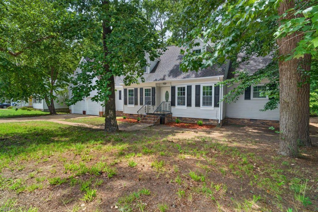 112 W Rexford Dr — photo