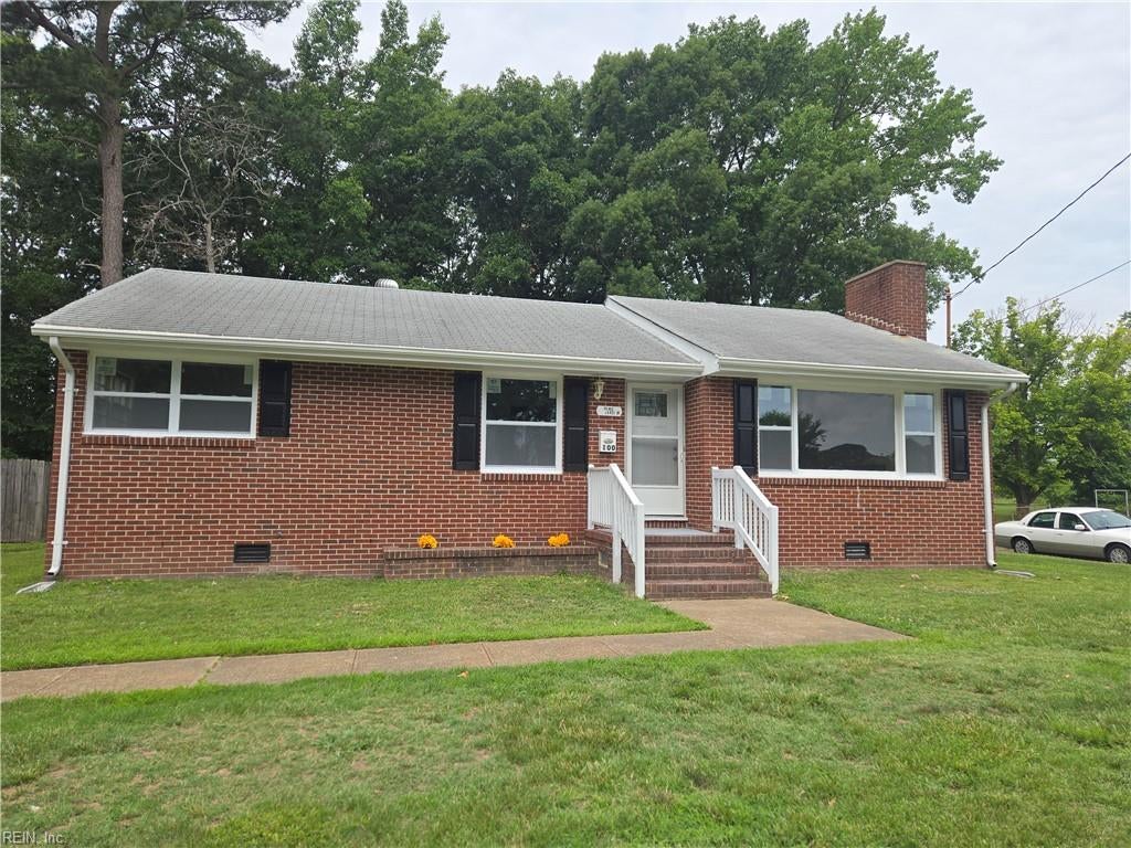 100 Prince James Dr — photo