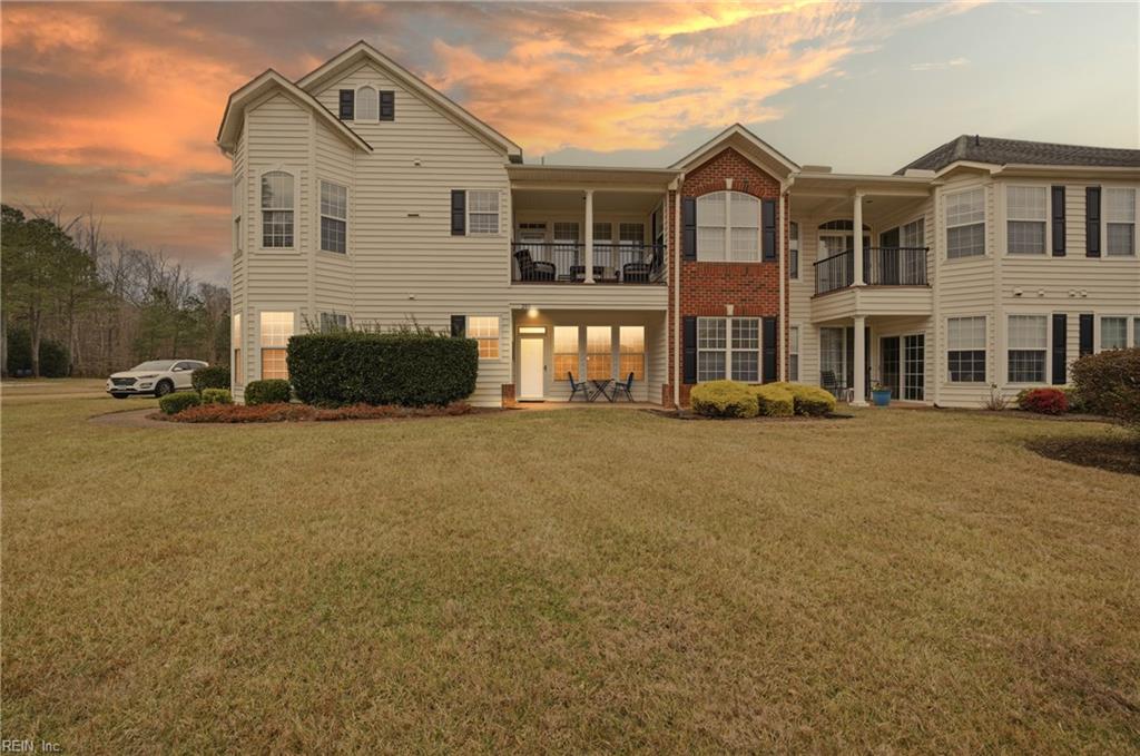 2811 Crescent Moon Ct — photo