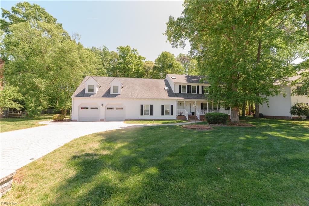 102 Stevens Ct — photo