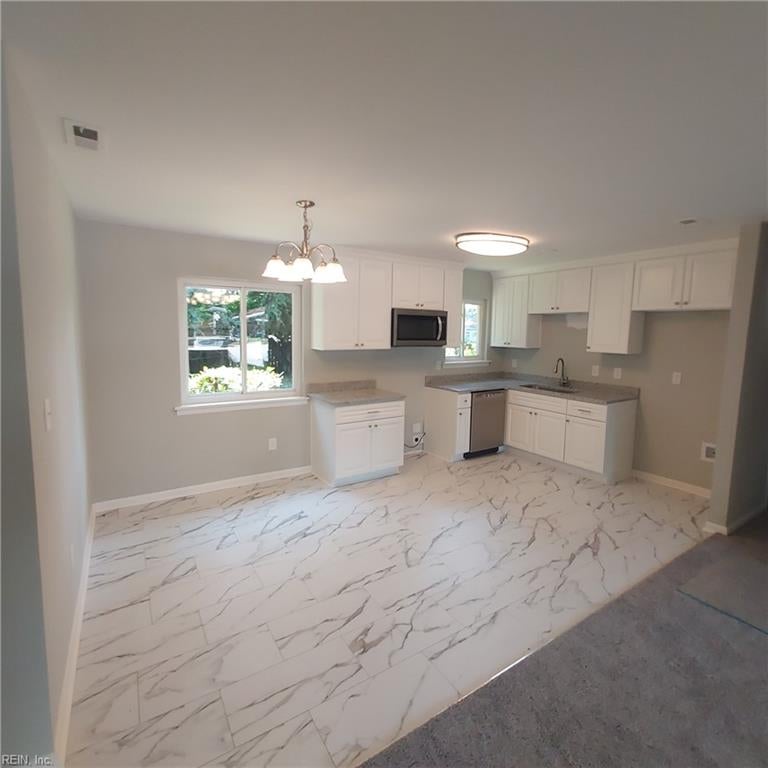 121 Duval Ct — photo