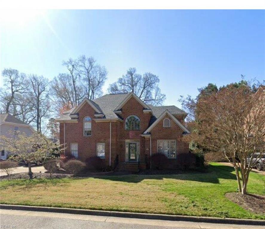 305 Fairway Ln — photo