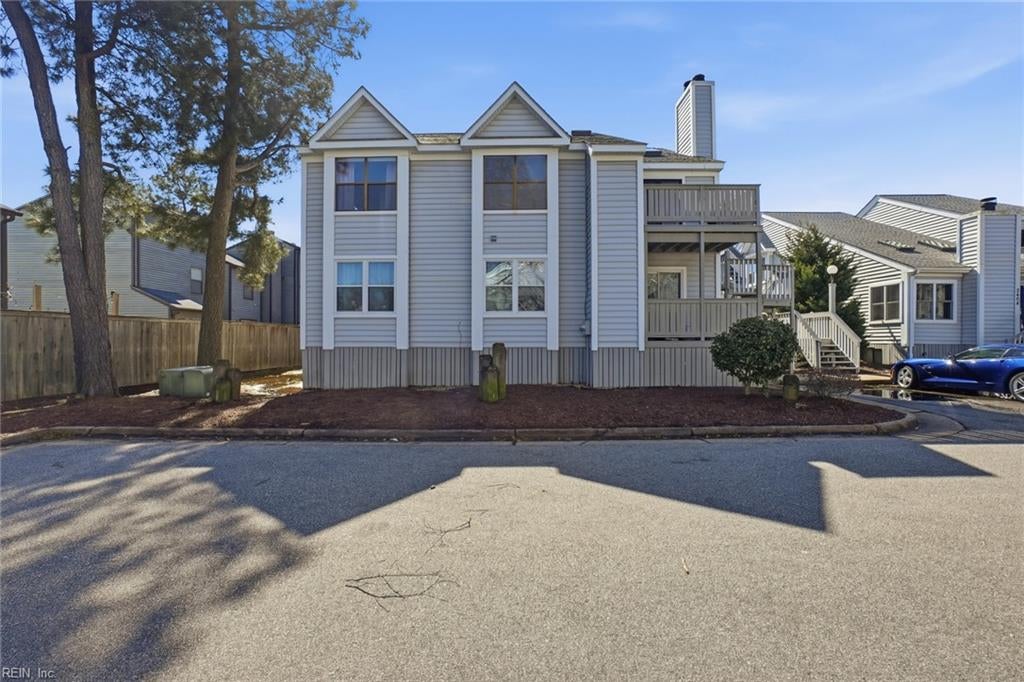 2410 Loran Ct — photo
