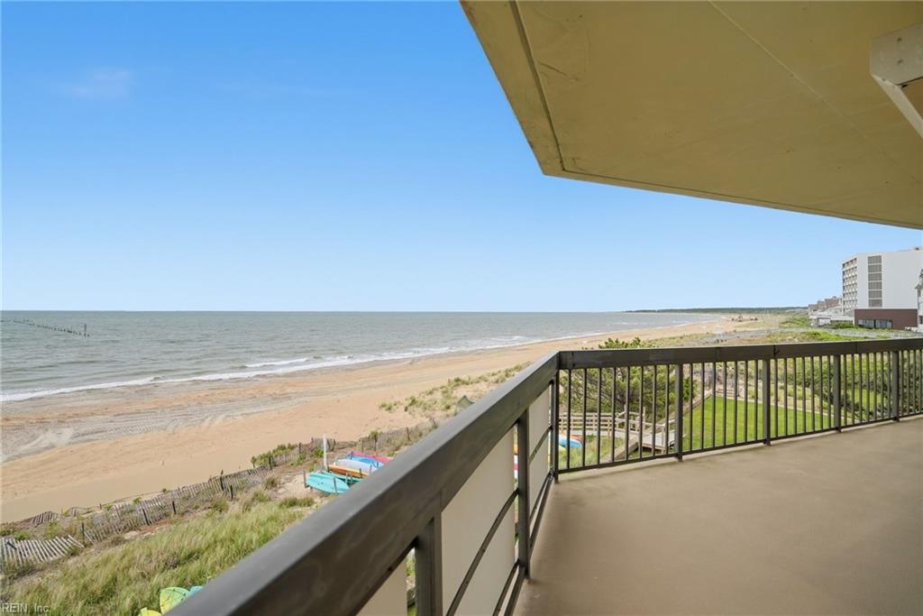 2830 Shore Dr 303 — photo