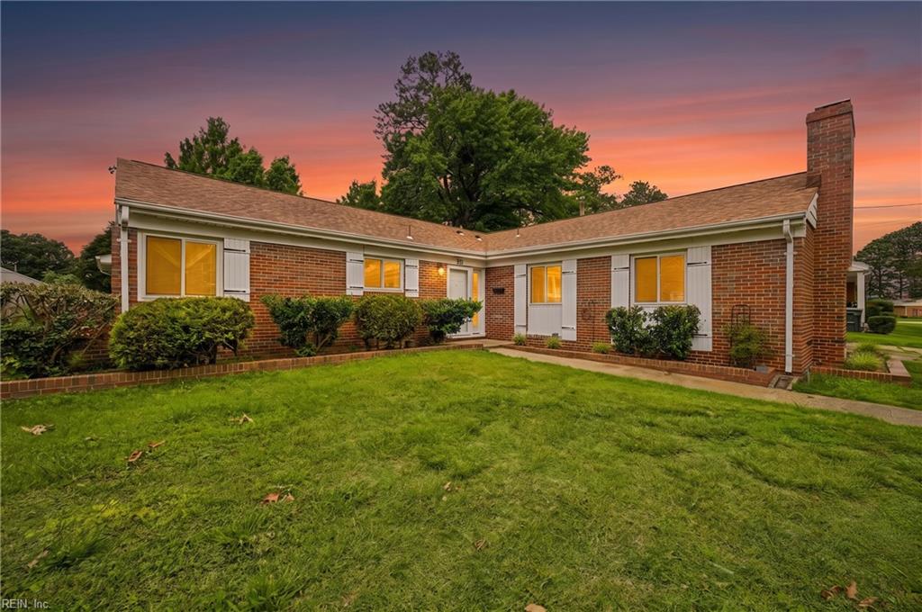 611 Charlton Dr — photo