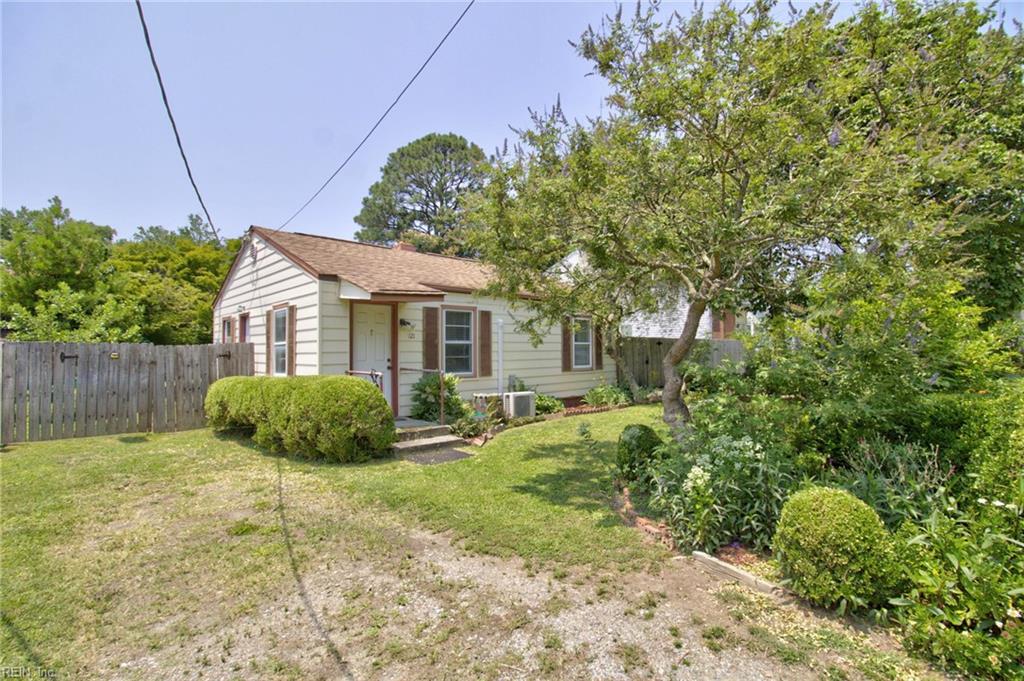 121 Lucas Ave — photo