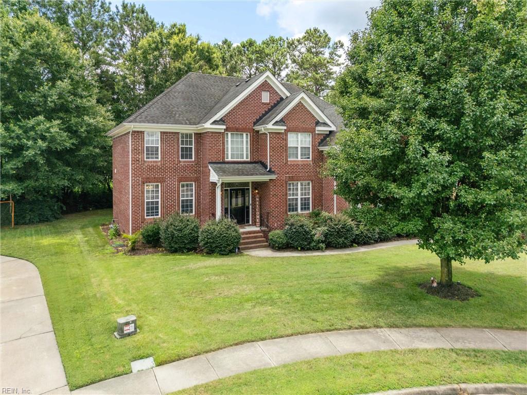 909 Brice Ct — photo
