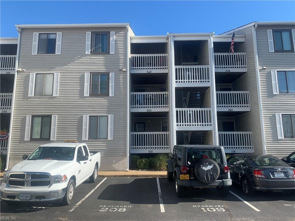 2325 Sea Shell Rd 105 — photo