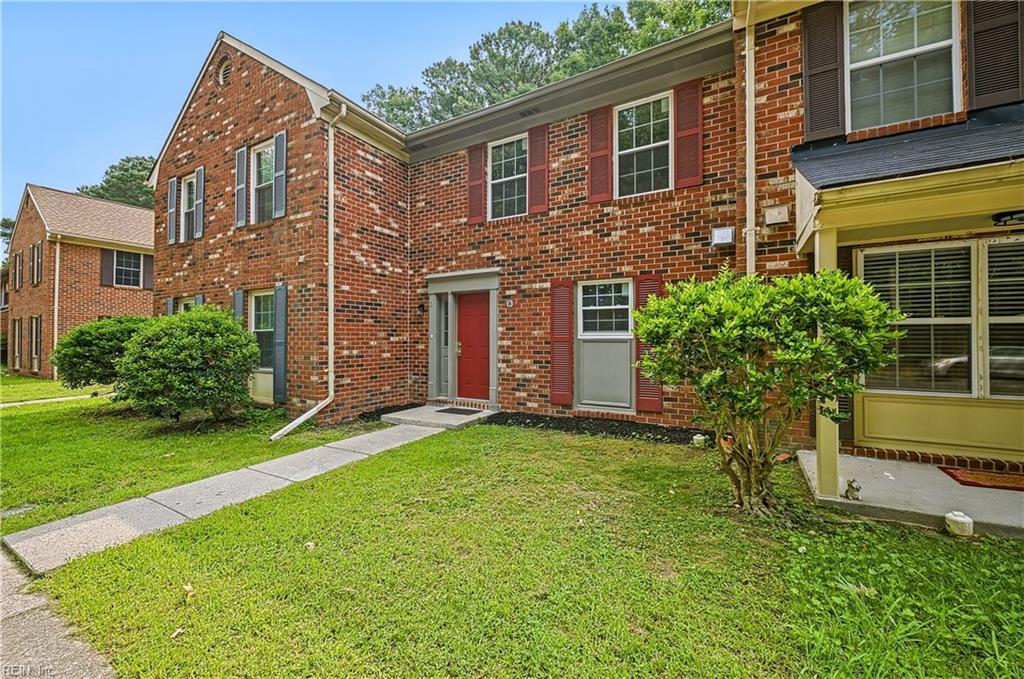 300 Witness Ln B — photo