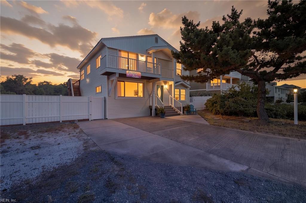 2741 Sandpiper Rd — photo