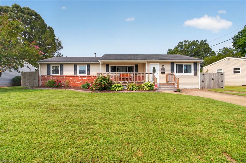 905 Kings Arms Dr — photo