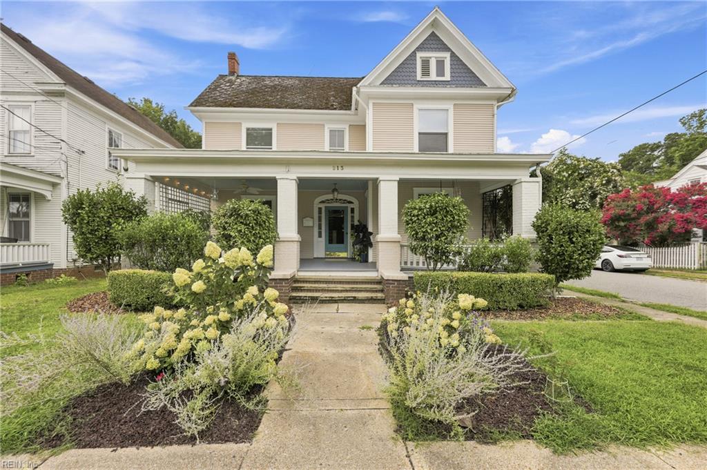 813 W Main St — photo