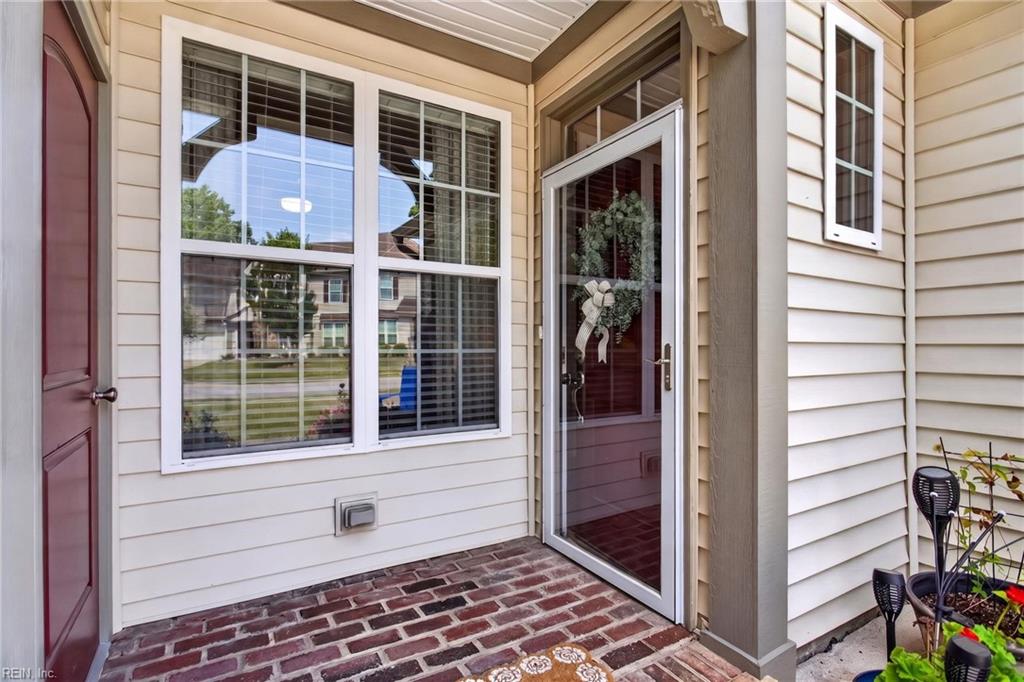 202 Herons CV — photo