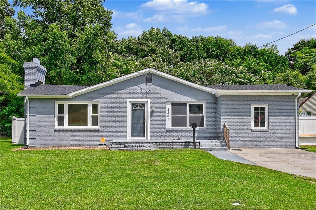 2801 Southport Ave. — photo