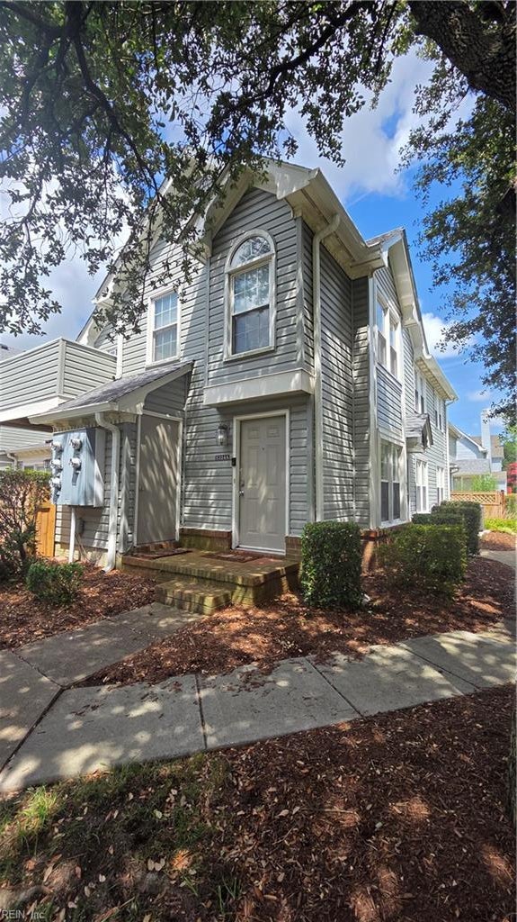 5324 Lake Victoria Arch a — photo