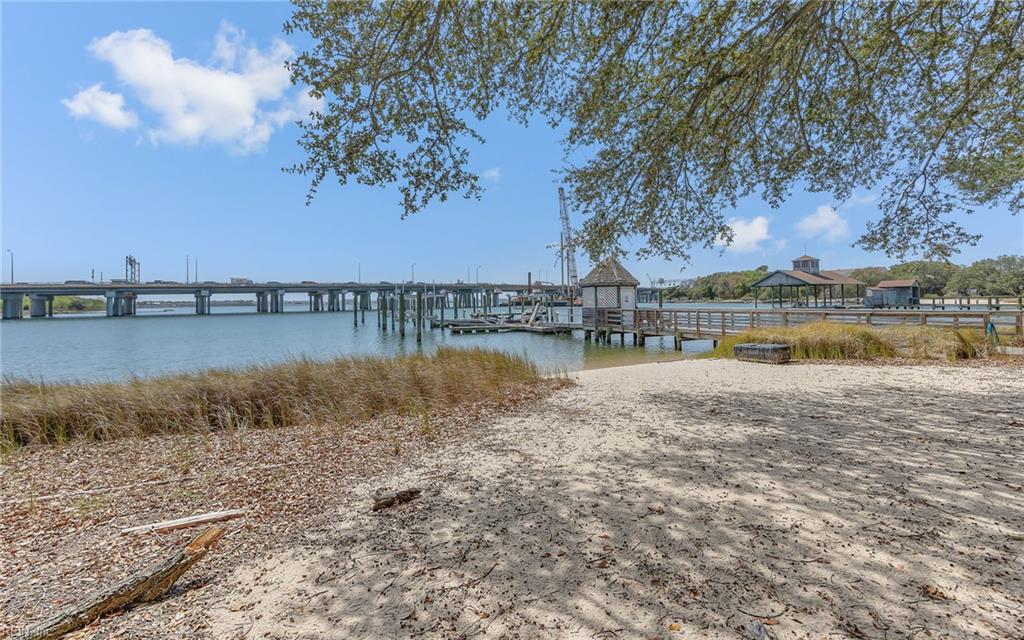 785 W Ocean View Ave — photo