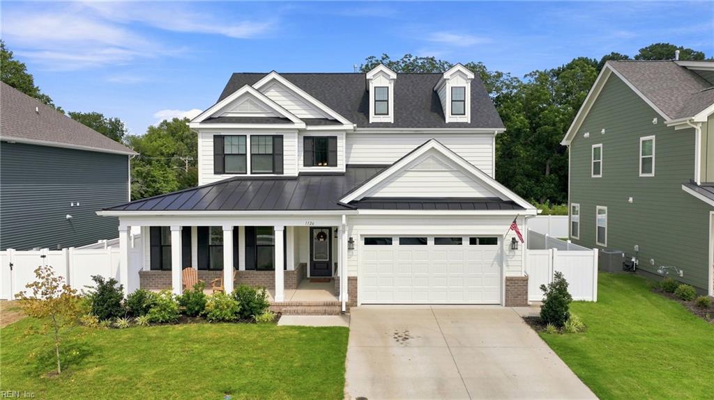 1126 Erin Dr — photo