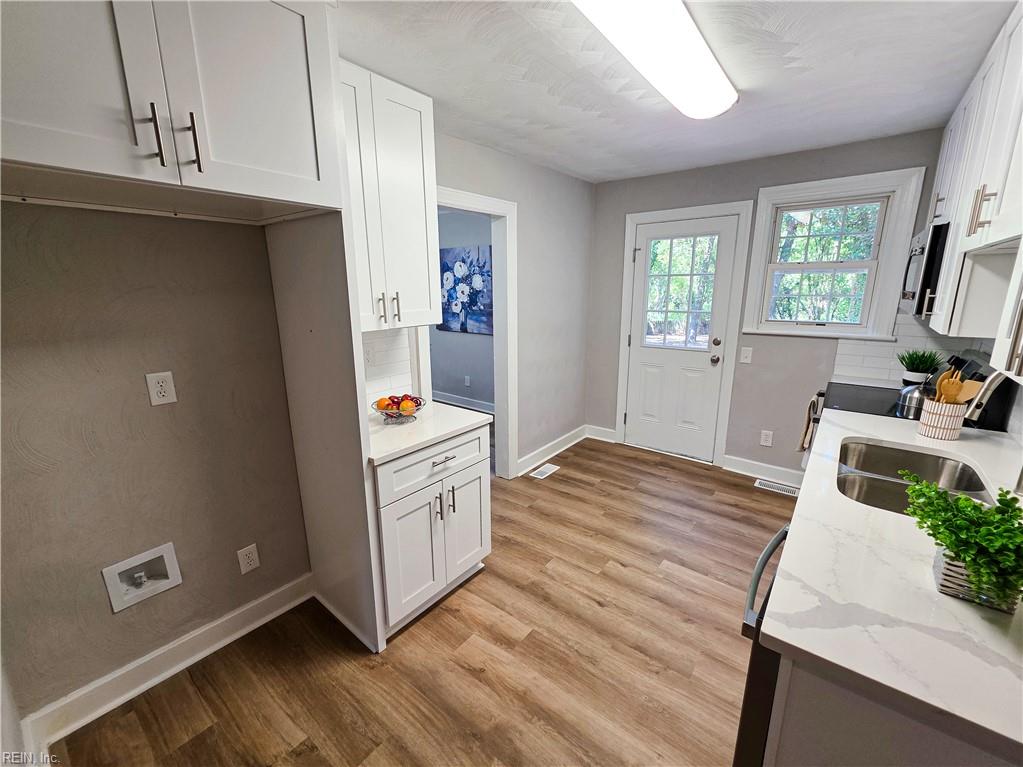 6141 Sedgefield Dr — photo