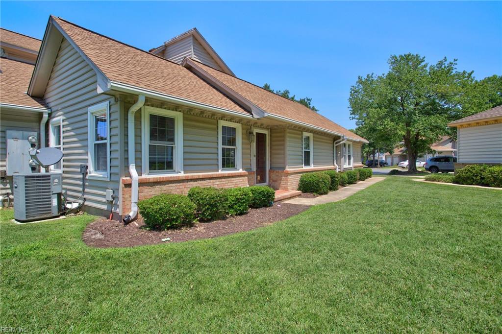 1305 Quail Creek Holw a — photo