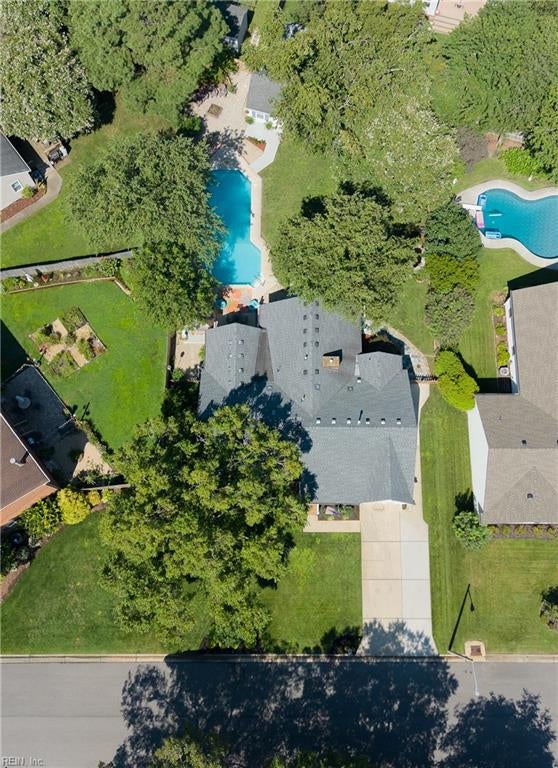 318 Rio Dr — photo
