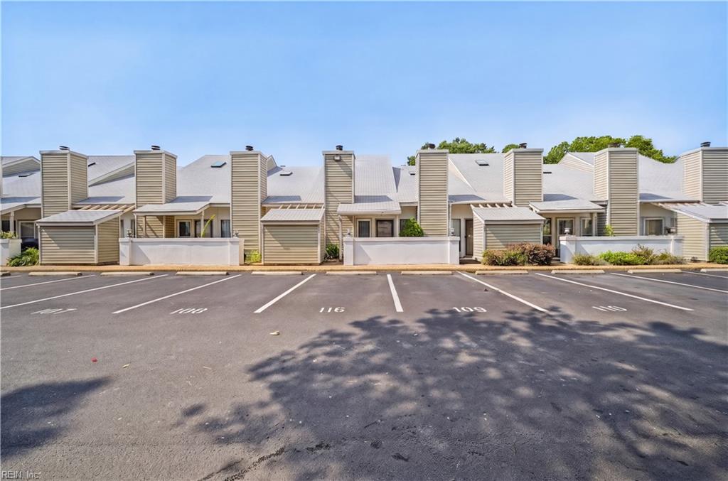 8576 Chesapeake Blvd 108 — photo