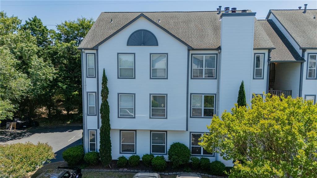 3201 Jade Ct 103 — photo