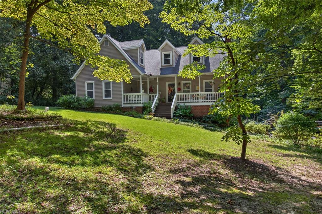 7011 Tracey Ct — photo