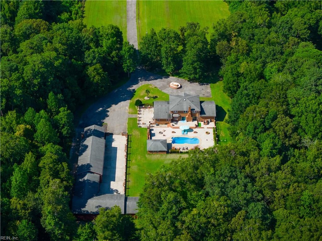 4133 West Neck Rd — photo