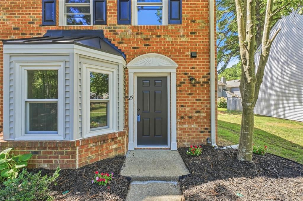 25 Corwin Circle, Hampton, VA 23666 — photo 2