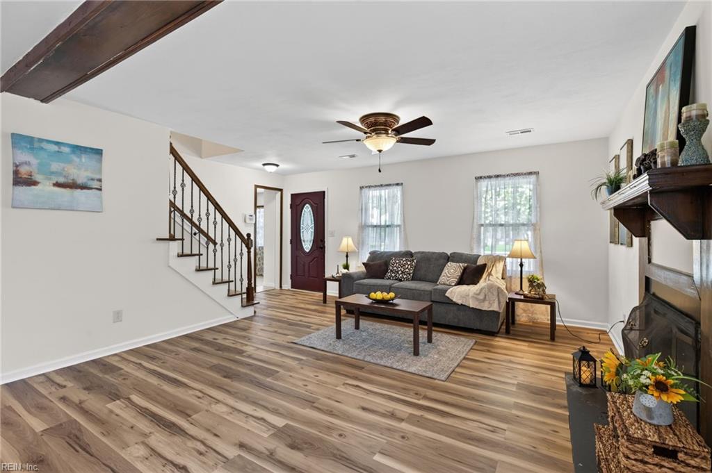3441 Forest Glen Rd — photo