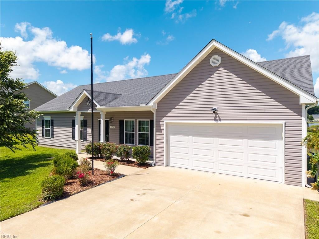 173 Laurel Woods Way — photo