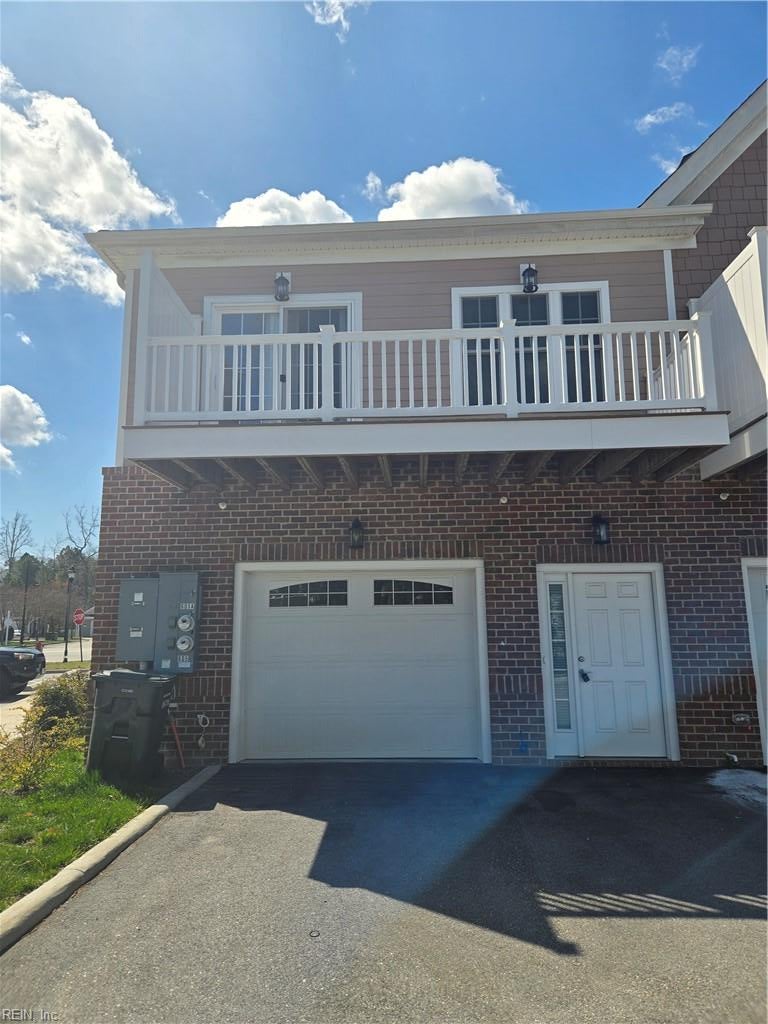 605 Commonwealth Dr a — photo