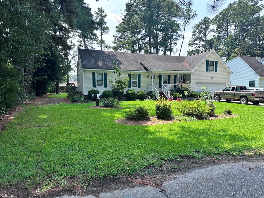 121 Causeway Dr — photo