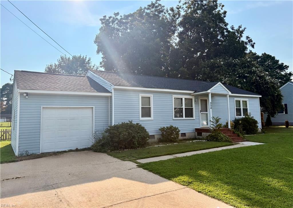 904 Wilson Rd — photo