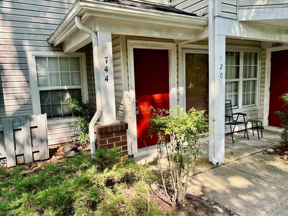 744 Drift Tide Dr — photo
