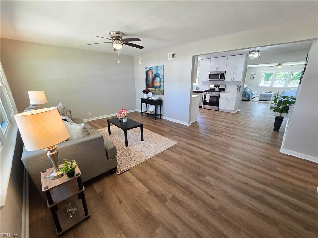1425 Sunset Dr — photo