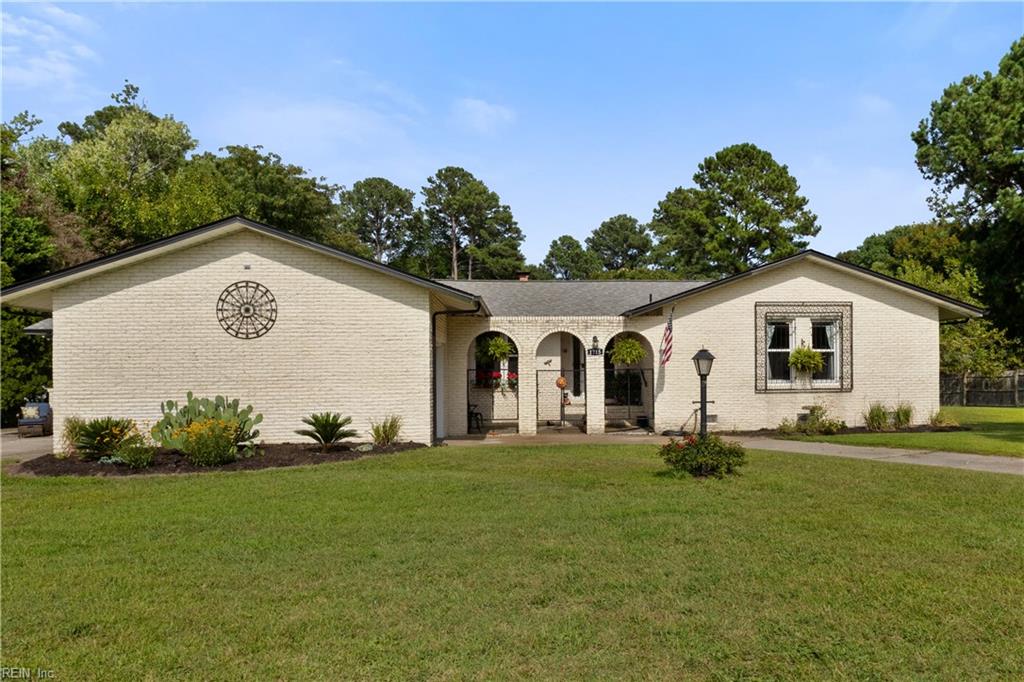 1715 Holly View Dr — photo