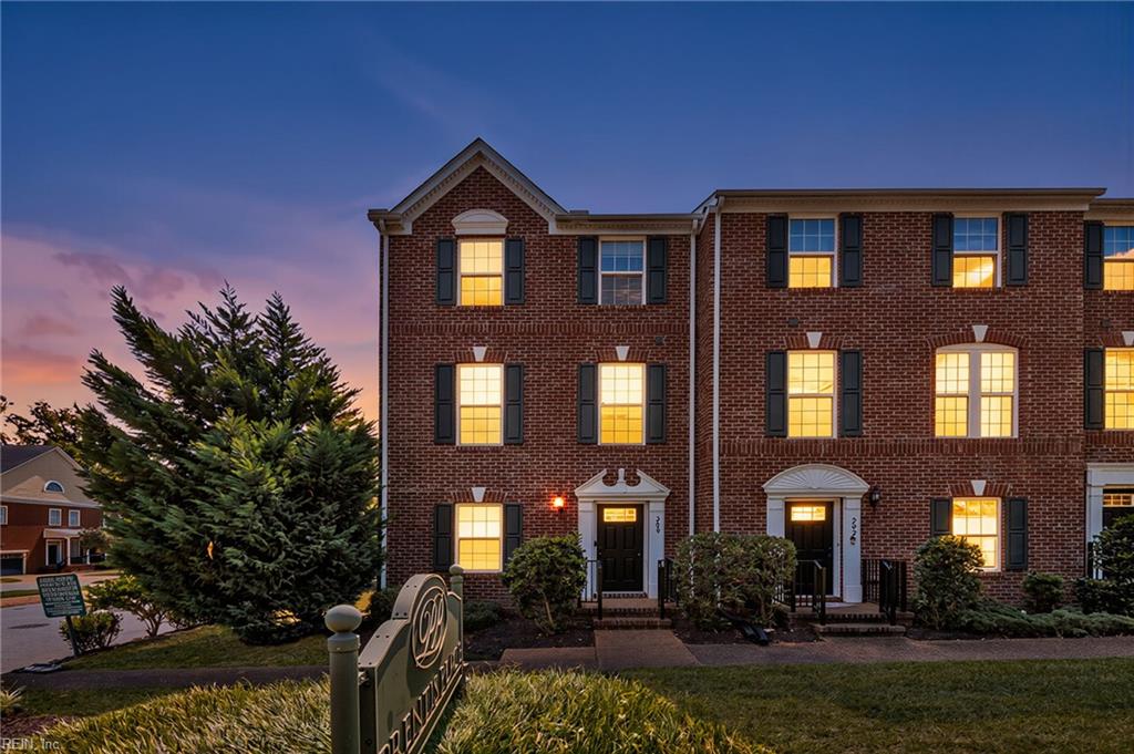 315 W Constance Rd 200 — photo