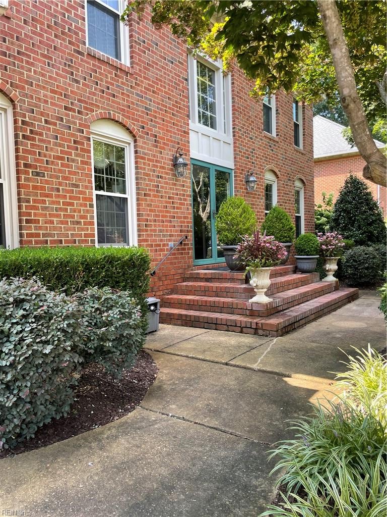 816 Forest Lakes Cir — photo