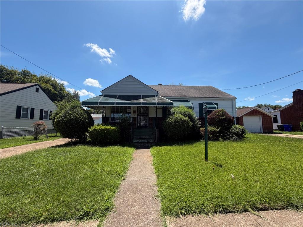 851 Widgeon Rd — photo