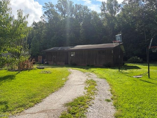 3609 Parr Ln — photo