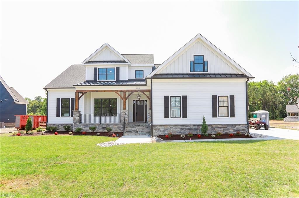 132 Breezy Point Dr — photo